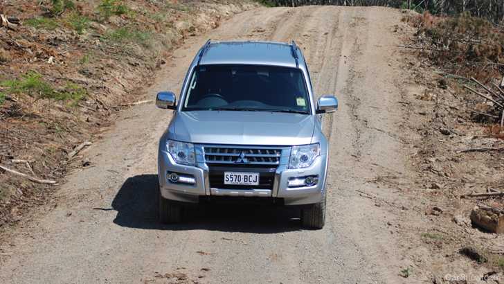 2015 MITSUBISHI PAJERO 4D WAGON