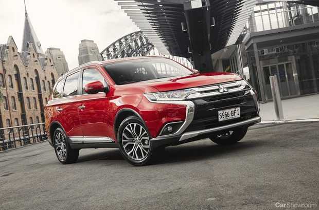 2015 MITSUBISHI OUTLANDER