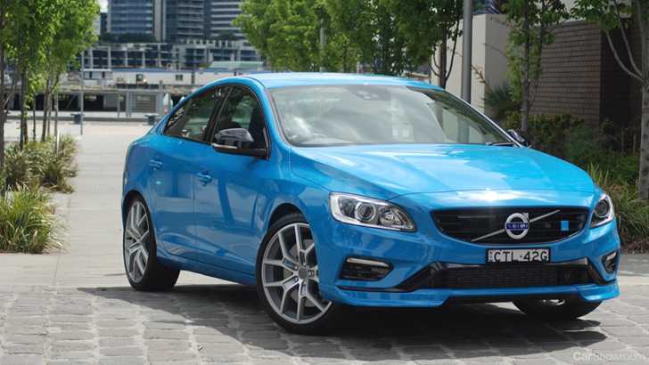 2015 VOLVO S60