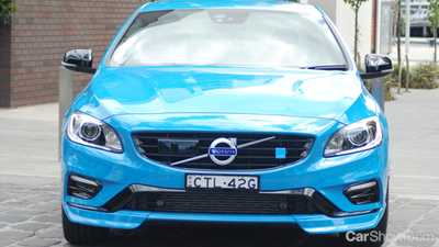 2015 VOLVO S60
