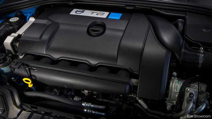2015 VOLVO S60