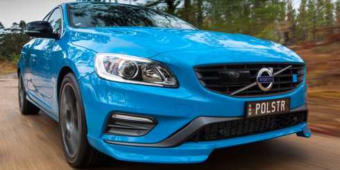 2015 VOLVO S60