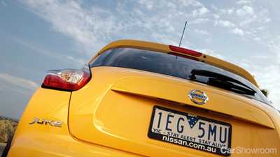 2015 NISSAN JUKE