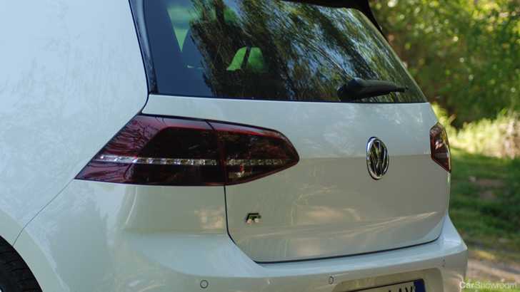 2015 VOLKSWAGEN GOLF 5D HATCHBACK R