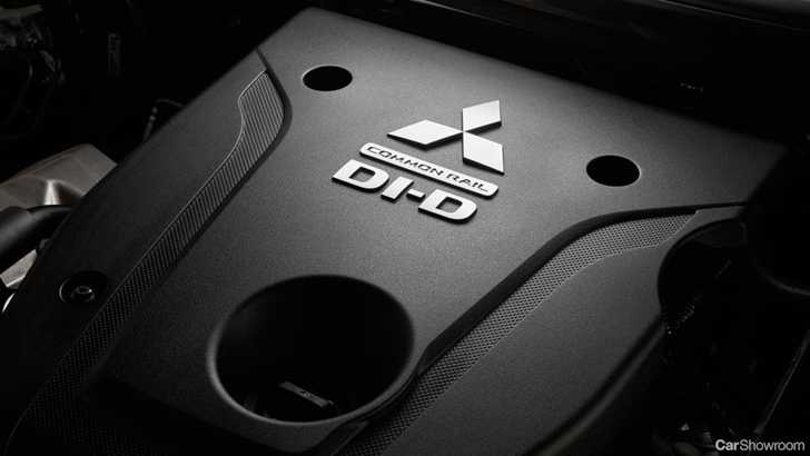 2015 MITSUBISHI TRITON