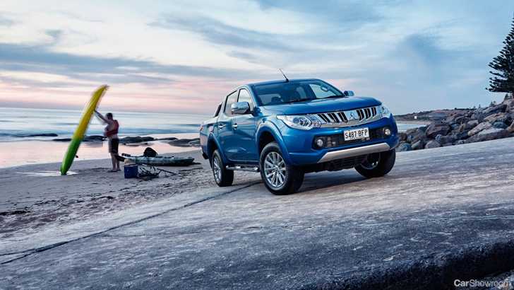 2015 MITSUBISHI TRITON
