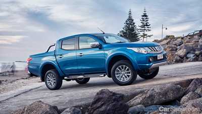 2015 MITSUBISHI TRITON