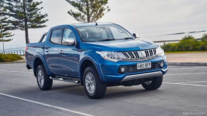 2015 MITSUBISHI TRITON