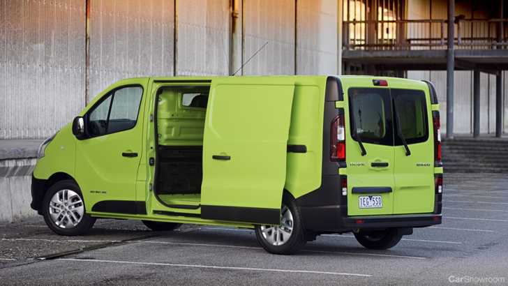 2015 RENAULT TRAFIC 2D VAN