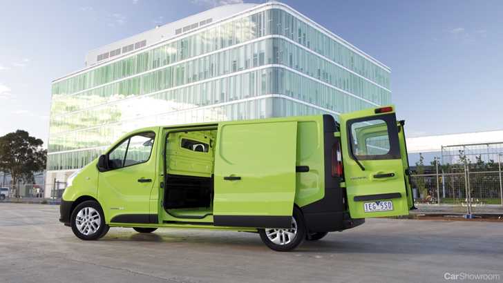 2015 RENAULT TRAFIC 2D VAN