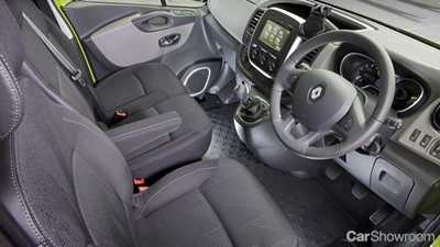 2015 RENAULT TRAFIC 2D VAN