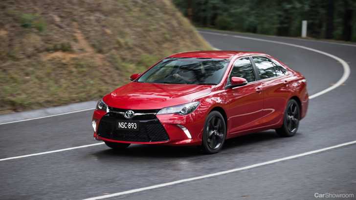 2015 TOYOTA CAMRY