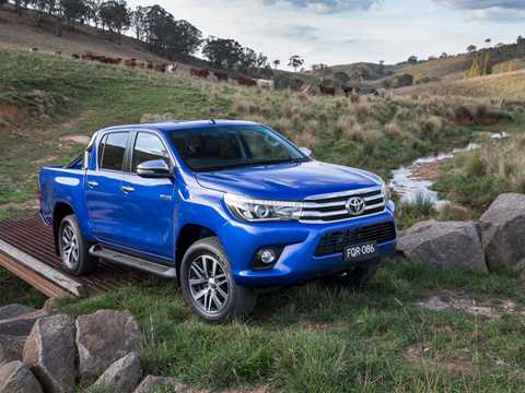 TOYOTA HILUX