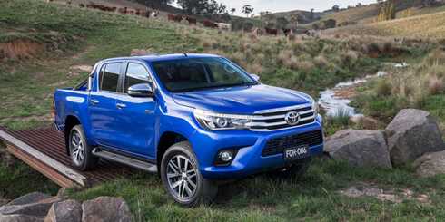 TOYOTA HILUX