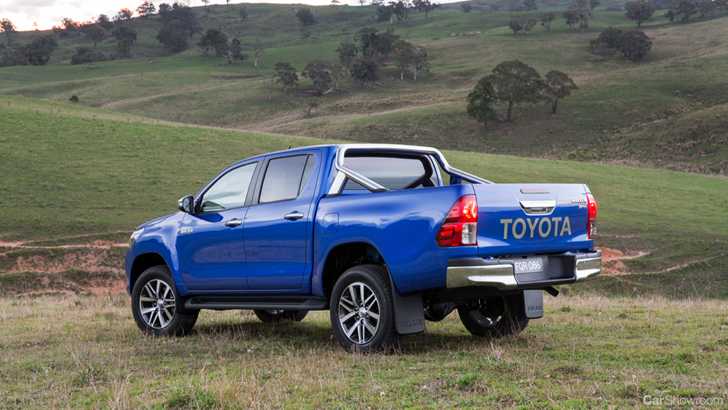TOYOTA HILUX