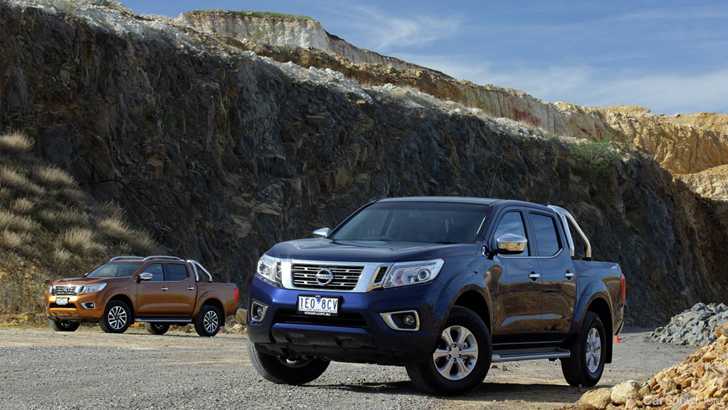2015 NISSAN NAVARA