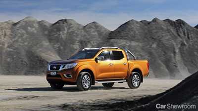 2015 NISSAN NAVARA