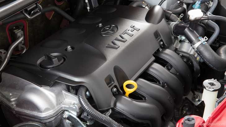 2015 TOYOTA YARIS