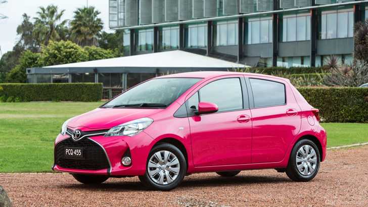 2015 TOYOTA YARIS