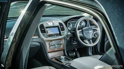 2015 CHRYSLER 300