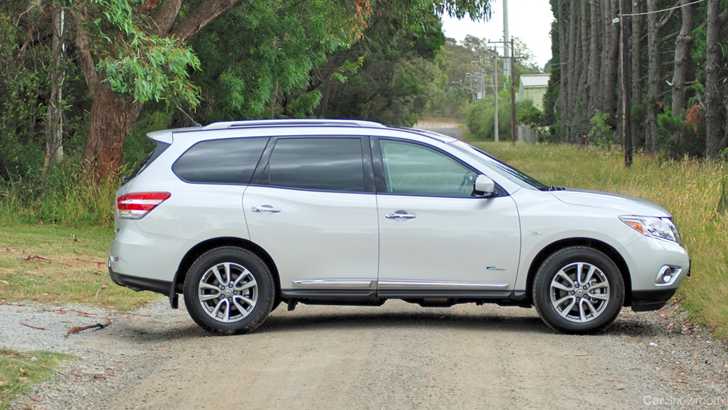 2015 NISSAN PATHFINDER 4D WAGON ST-L HYBRID (4x4)