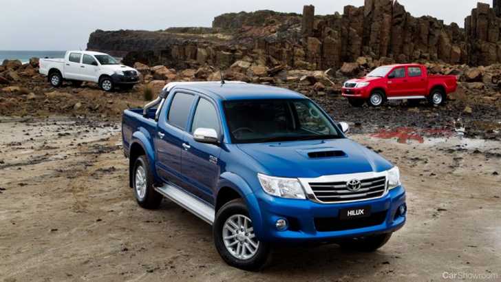 2011 TOYOTA HILUX