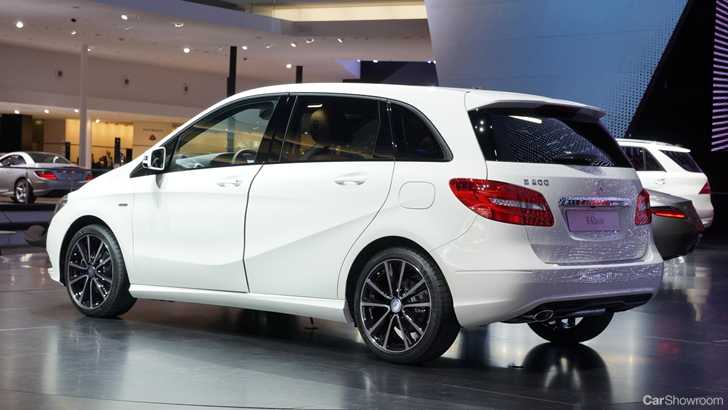 2011 MERCEDES-BENZ B200