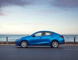 2015 MAZDA MAZDA2