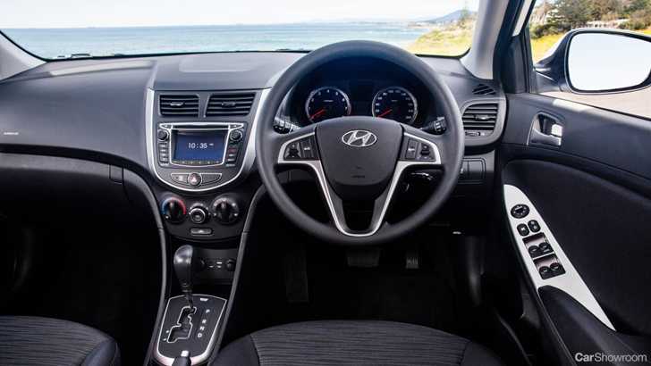 2015 HYUNDAI ACCENT