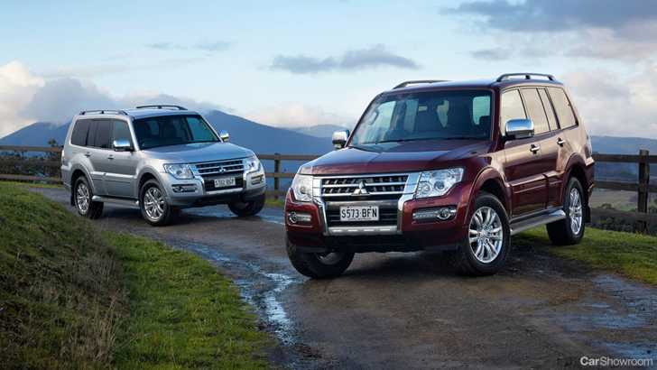2015 MITSUBISHI PAJERO