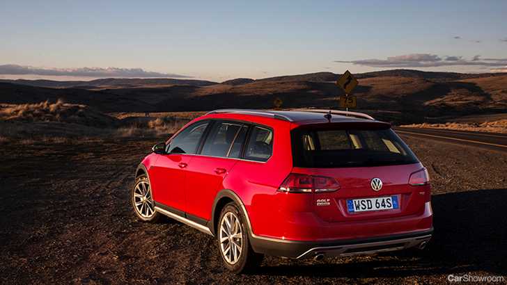 2015 VOLKSWAGEN GOLF 4D WAGON