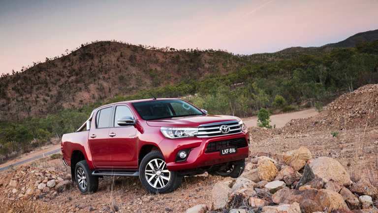 TOYOTA HILUX