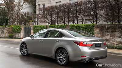 2015 LEXUS ES350