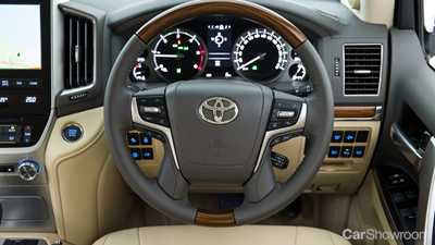 2015 TOYOTA LANDCRUISER