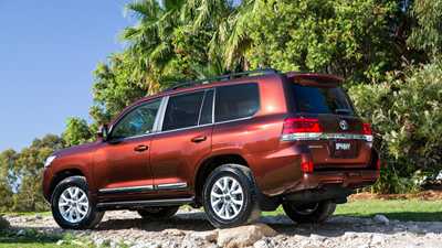 2015 TOYOTA LANDCRUISER