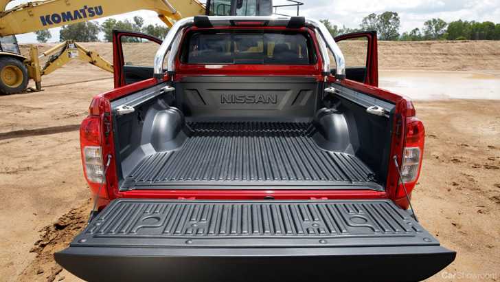 2015 NISSAN NAVARA KING CAB P/UP
