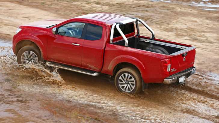 2015 NISSAN NAVARA KING CAB P/UP