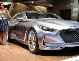 HYUNDAI GENESIS