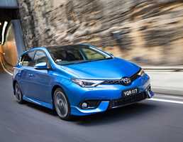 TOYOTA COROLLA