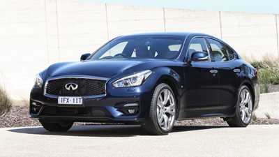 INFINITI Q70