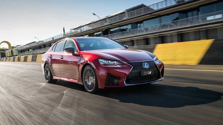 2016 LEXUS GS-F