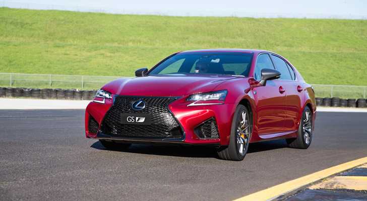 2016 LEXUS GS-F