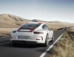2016 PORSCHE 911