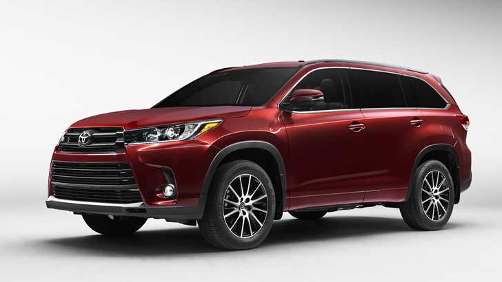 Toyota Shows Off Updated Kluger SUV Before NY Motor Show Debut