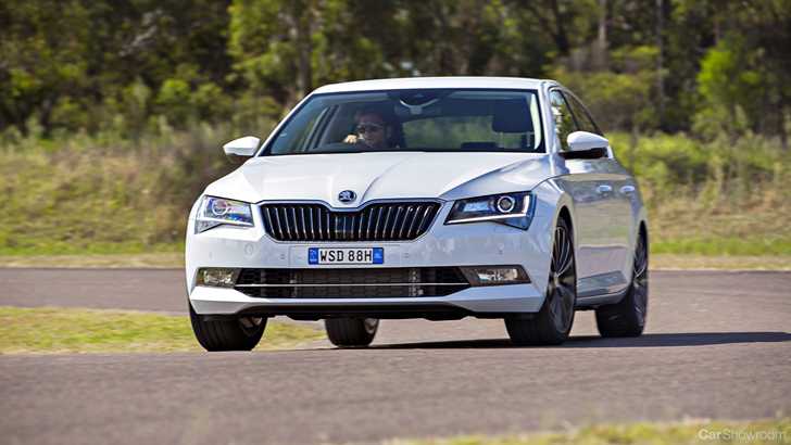 2016 Skoda Superb - Full Review & Road Test