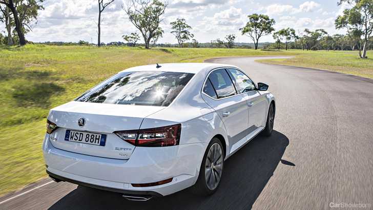 2016 Skoda Superb - Full Review & Road Test