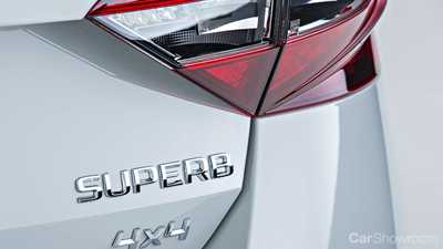 2016 Skoda Superb - Full Review & Road Test