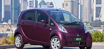2011 NISSAN