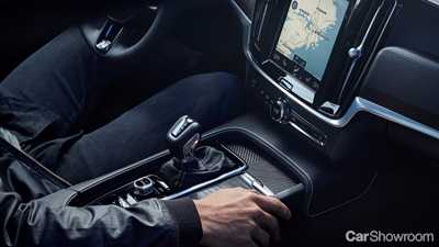 Volvo Reveals Sportier S90 & V90 In R-Design Trim