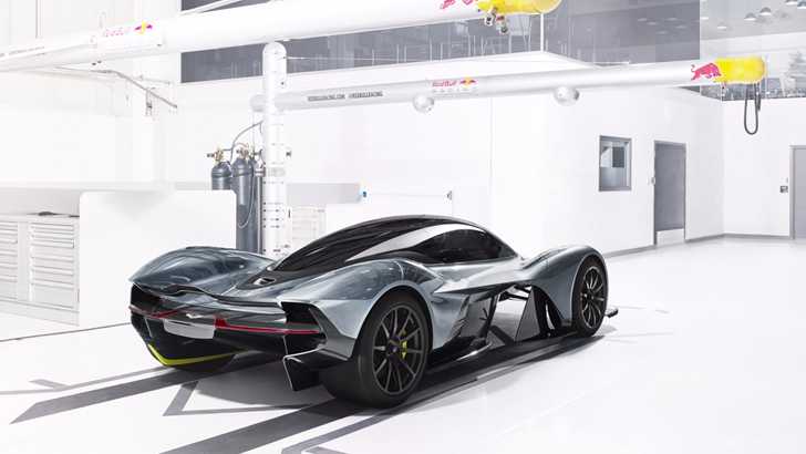 Aston Martin, Red Bull Unveils AM-RB 001 Hypercar